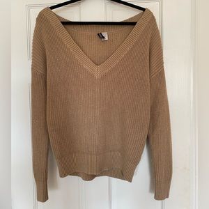 H&M v neck off the shoulder sweater